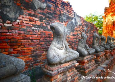 ayutthaya-bouddhas-decapites
